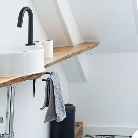 Semesterbostad Schoenes *