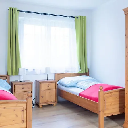 Semesterbostad Schoenes Hirtenberg