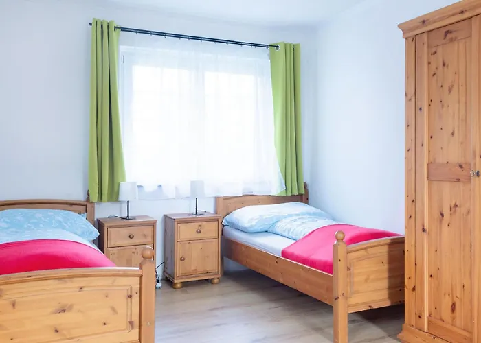 度假居 Schoenes Hirtenberg